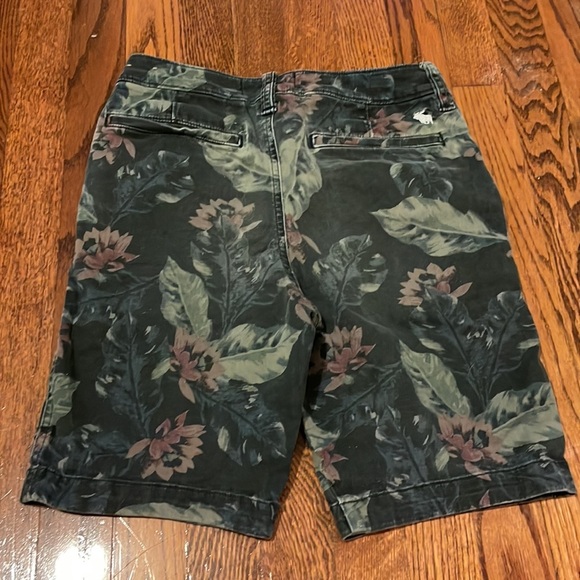 Abercrombie Kids Tropical Floral Khaki Shorts 13/14 - Picture 4 of 7